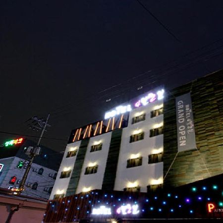 Motel April 2Nd Seoul Exterior foto